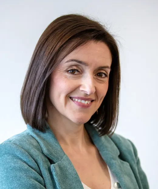 simon-avocat-luxembourg_home-modale-lilia-guedes